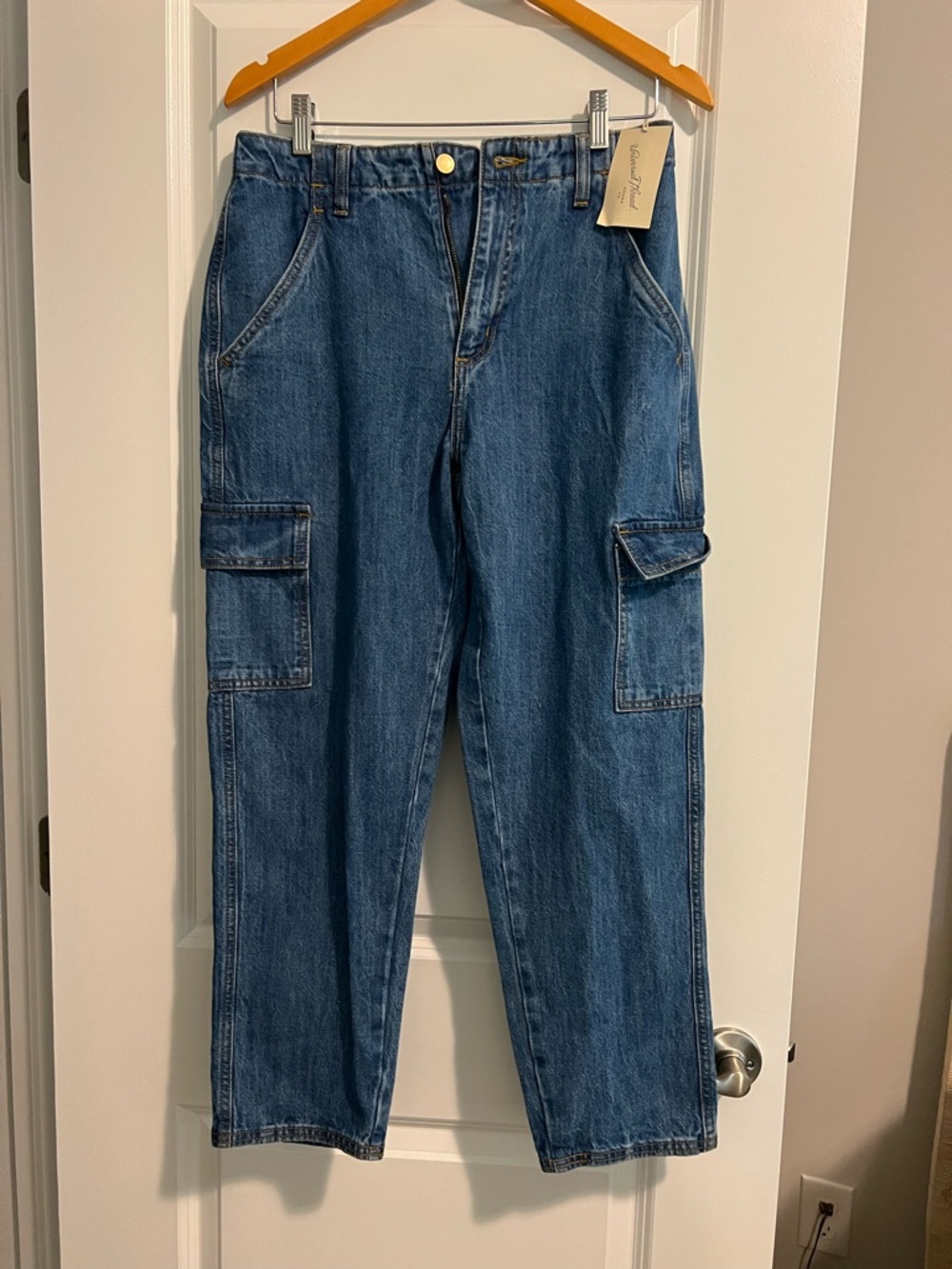 Universal Thread  Women’s Blue Straight-Leg Cargo Jeans